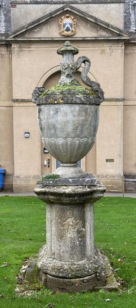 Marquess’s Urn